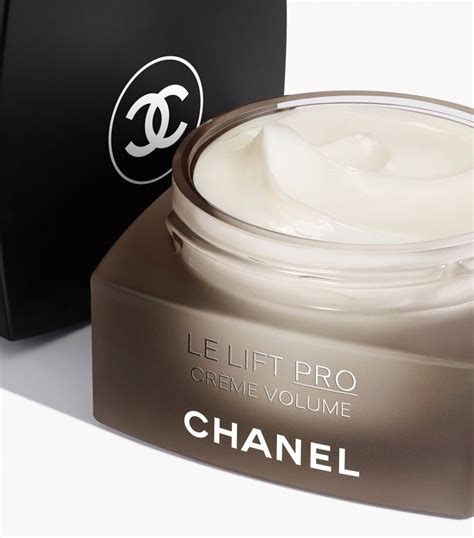 chanel le weekend moisturizer|Chanel le lift pro cream.